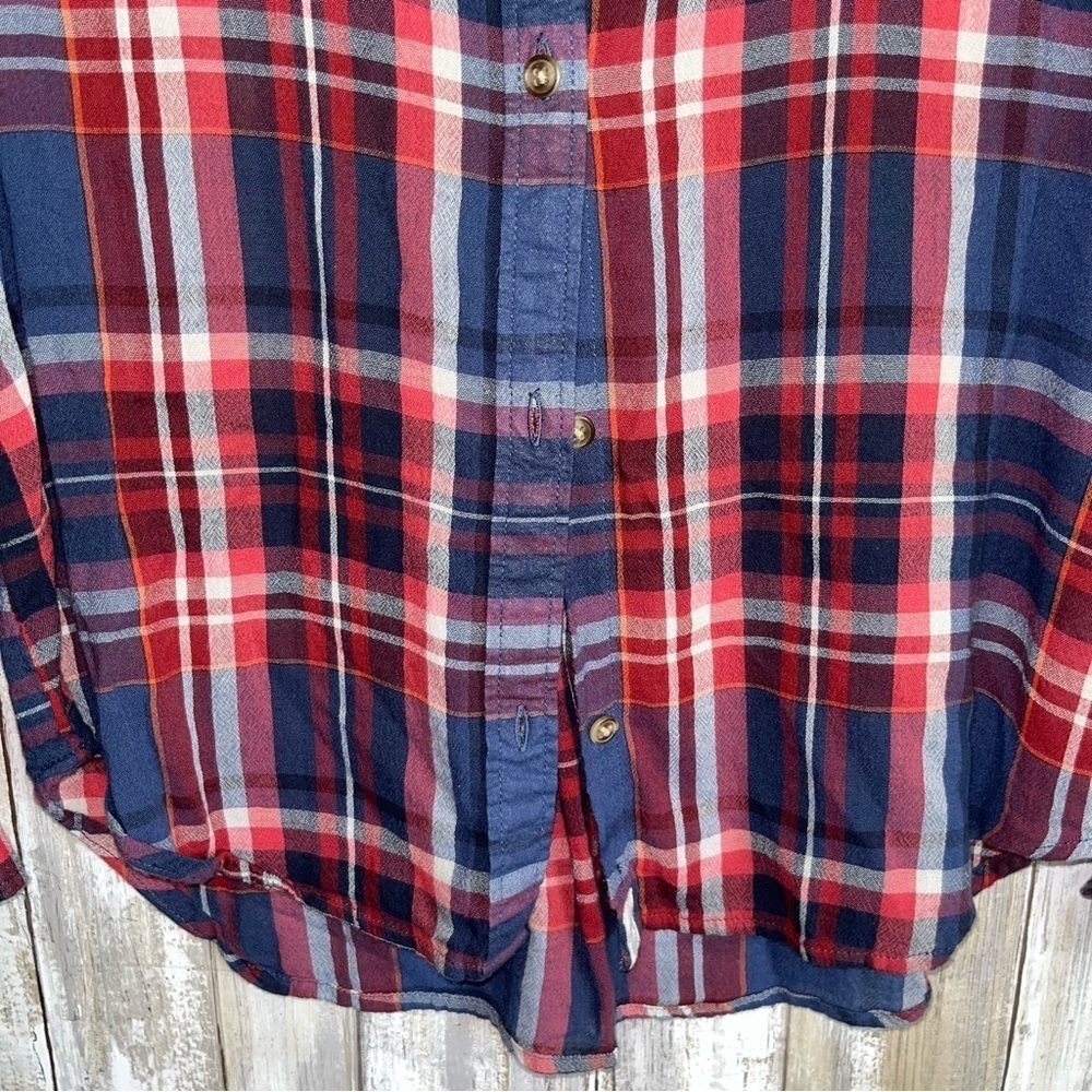 American Eagle Boyfriend Fit Red & Blue Plaid Button Down - Picture 2 of 5